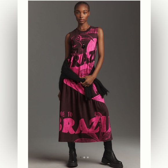 FARM Rio Dresses & Skirts - Farm Rio Tiered Graphic Tshirt Midi Dress
